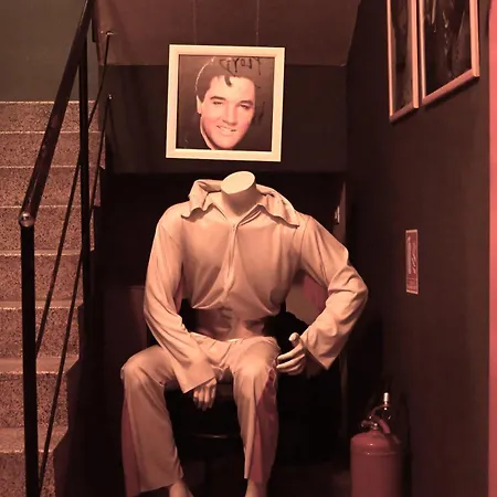 ゲストハウス Rock プーラ