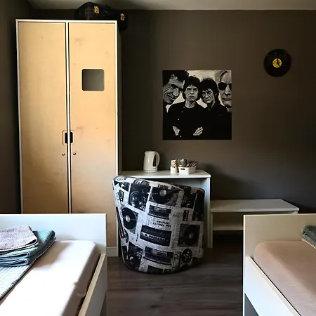 ゲストハウス Rock