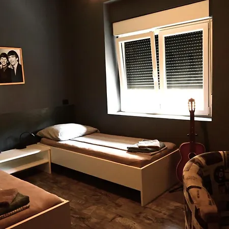 Guest house Rock Pula